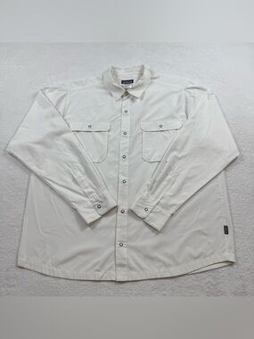 Patagonia el Ray shirt men’s XL white fishing performance outdoor snap buttons